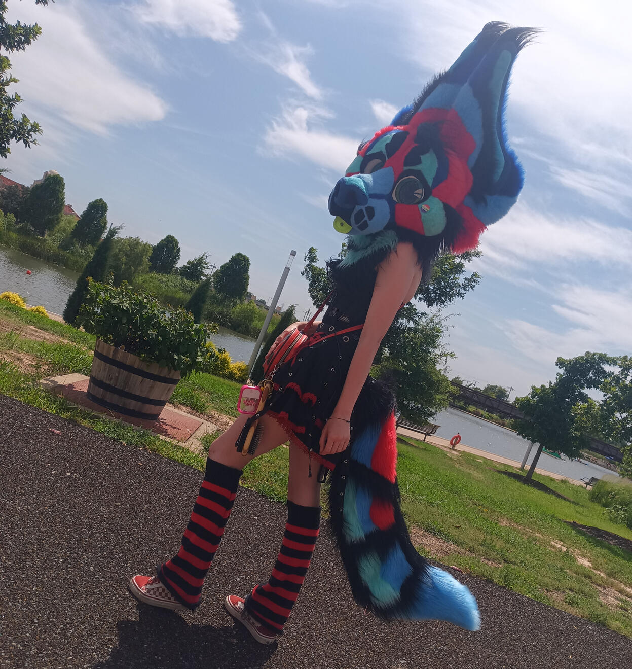 Fursuit Head By✂️🪡🧵 : colorcarnage & quakezart Everything Else By✂️🪡🧵 : fvrryX3